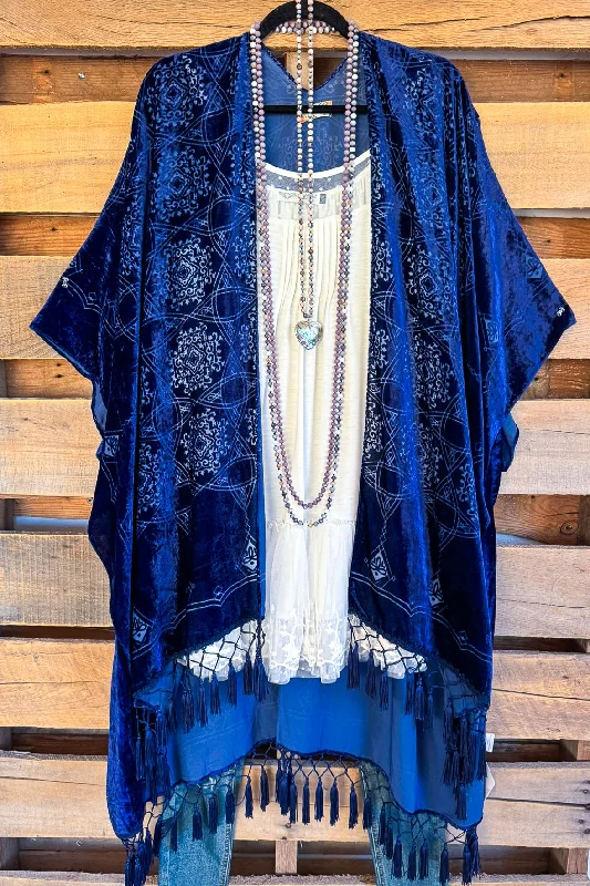 Celtic Wonder Burnout Velvet Kimono - Navy