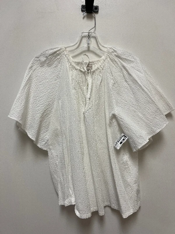 Top Short Sleeve By A New Day In White, Size: Xl