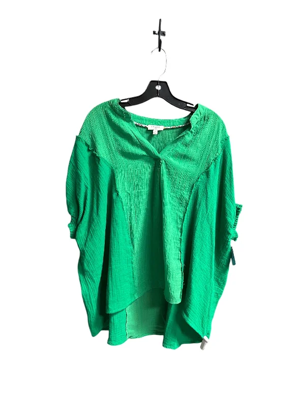 Top Short Sleeve By Umgee In Green, Size: M